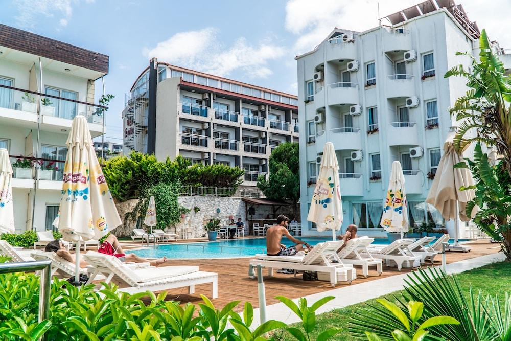 Otel Yeni Cesme Ngoại thất bức ảnh