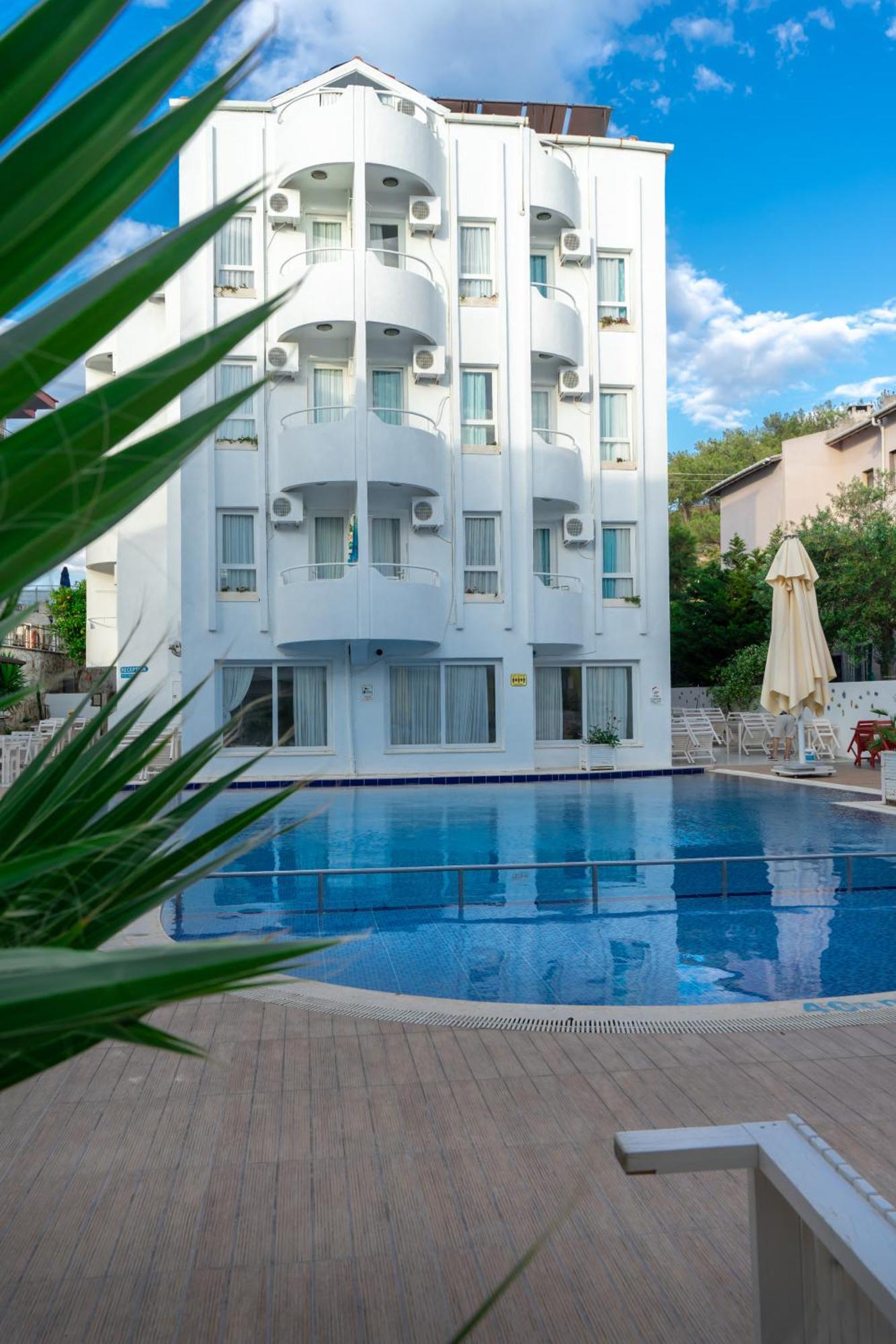 Otel Yeni Cesme Ngoại thất bức ảnh